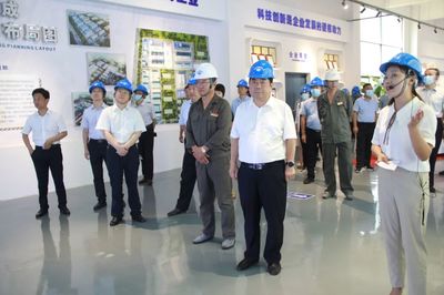 全市工業經濟運行暨化工企業轉型發展現場會在襄城召開，生物農藥技術研發成焦點